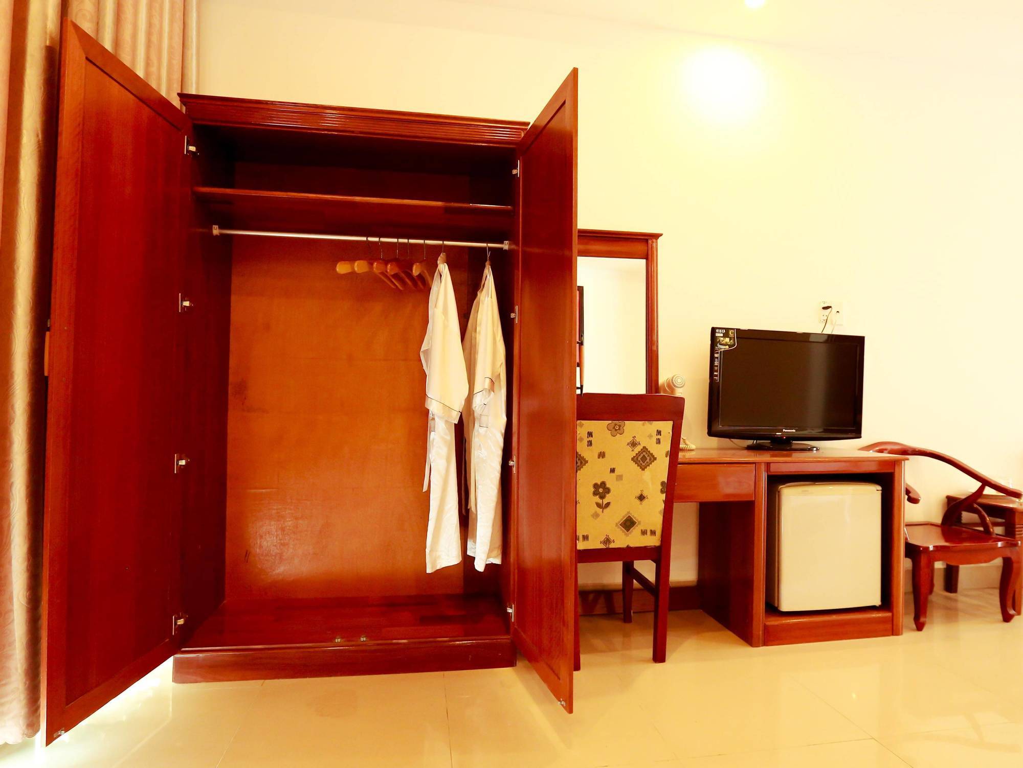 Xuan Hung Hotel Дананг Екстер'єр фото